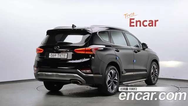 Hyundai Santa Fe 2019 thumb 2
