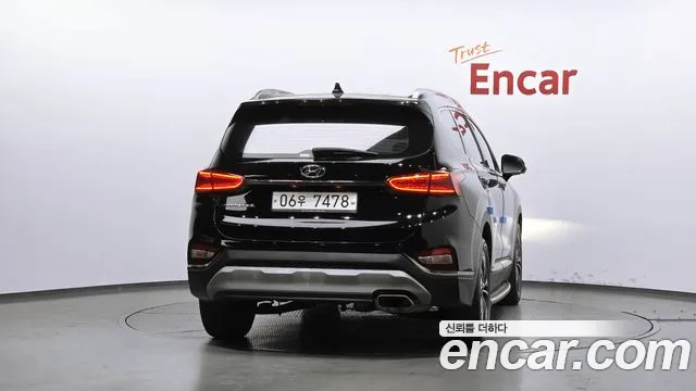 Hyundai Santa Fe 2019 thumb 4
