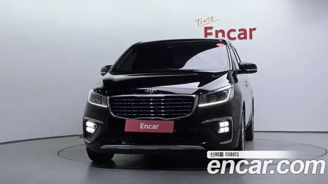 Kia Carnival 2019 thumb 3