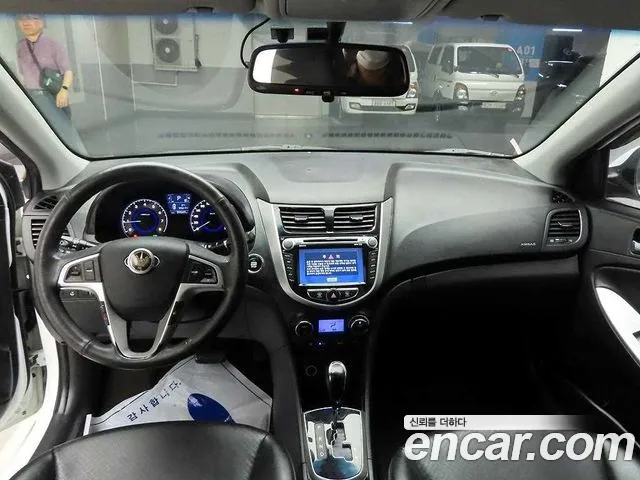 Hyundai Accent 2013 thumb 7