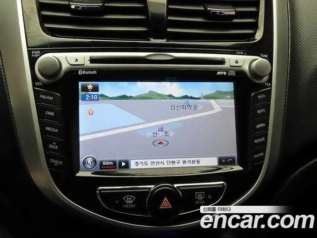 Hyundai Accent 2013 thumb 9