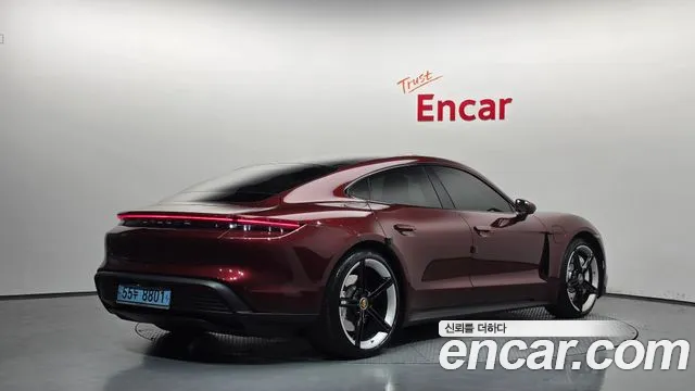 Porsche Taycan 2020 thumb 2