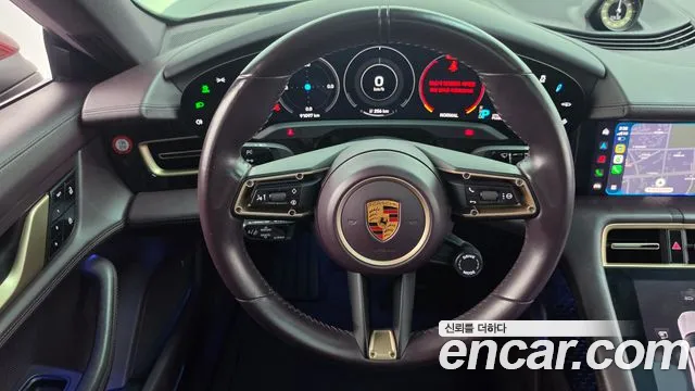 Porsche Taycan 2020 thumb 12