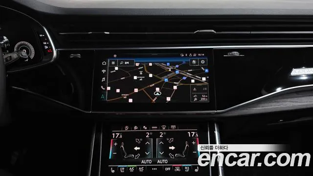 Audi Q7 2021 thumb 12