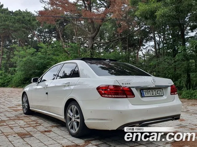 Mercedes-Benz E-Класс 2015 thumb 2
