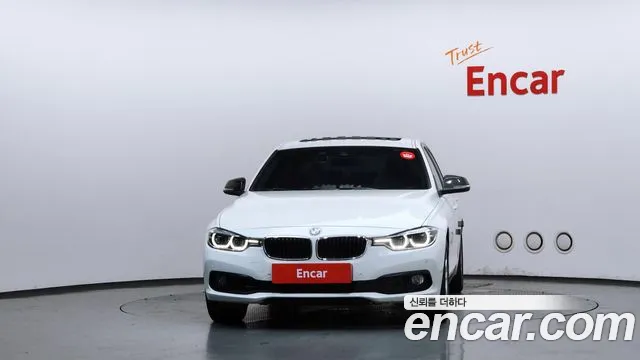 BMW 3 серии 2018 thumb 3
