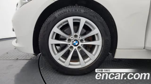 BMW 3 серии 2018 thumb 5