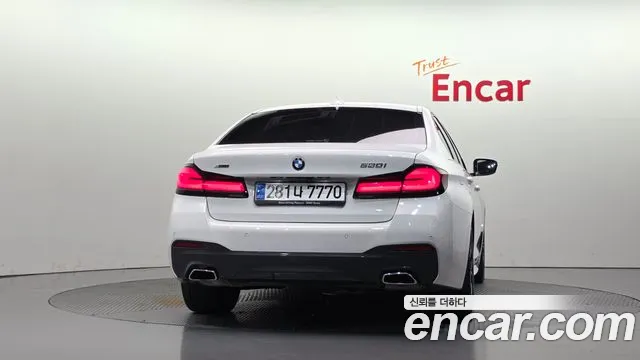 BMW 5 серии 2023 thumb 4