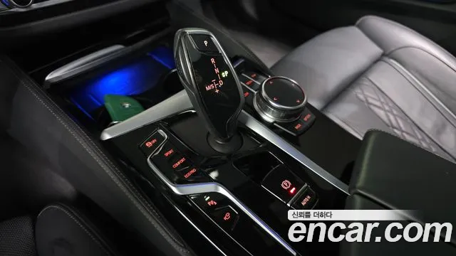 BMW 5 серии 2023 thumb 9