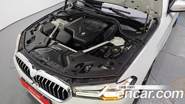 BMW 5 серии 2022 thumb 6