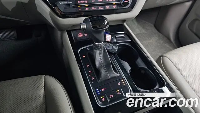 Kia Carnival 2014 thumb 9