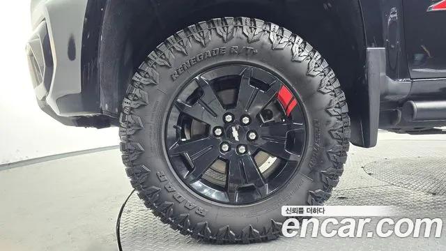 Chevrolet Colorado 2021 thumb 4