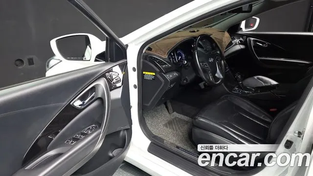 Hyundai Grandeur 2016 thumb 10