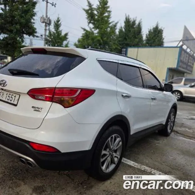 Hyundai Santa Fe 2013 thumb 4