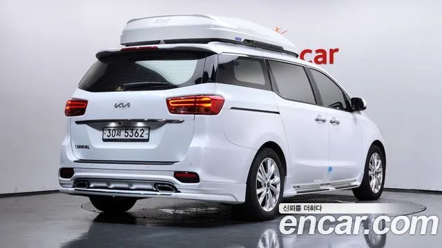 Kia Carnival 2018 thumb 2