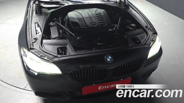 BMW 5-Series 2016 thumb 6