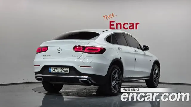 Mercedes-Benz GLC 2021 1