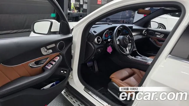 Mercedes-Benz GLC 2021 thumb 9