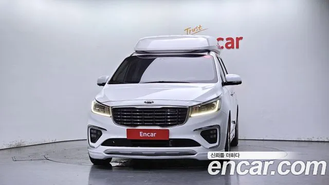 Kia Carnival 2019 thumb 3