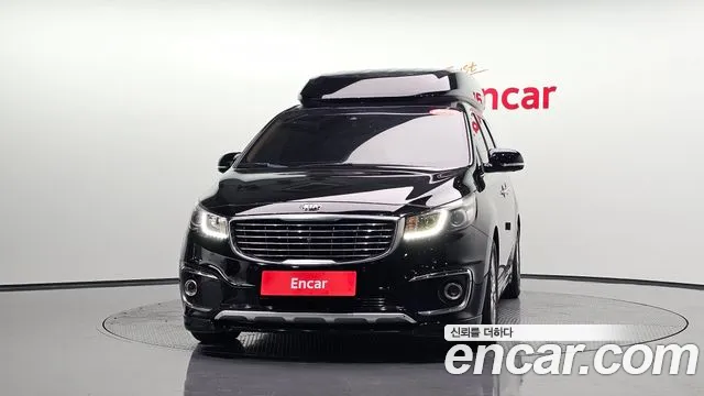 Kia Carnival 2017 thumb 2