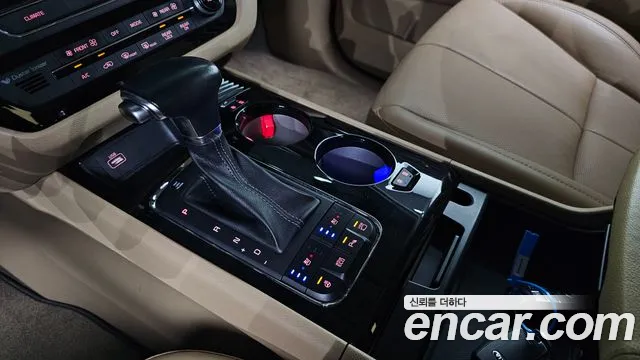 Kia Carnival 2017 thumb 8