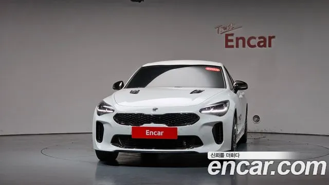 Kia Stinger 2020 thumb 2