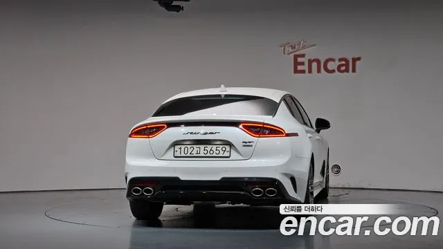 Kia Stinger 2020 thumb 3