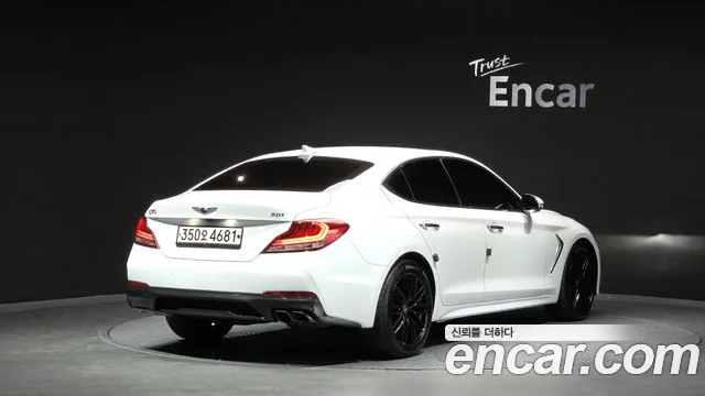Genesis G70 2019 thumb 2
