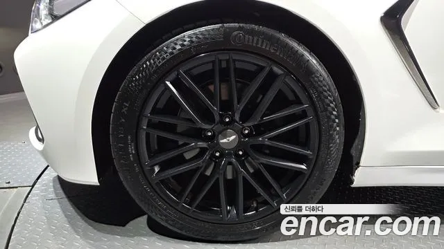 Genesis G70 2019 thumb 5
