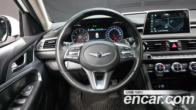 Genesis G70 2019 thumb 12