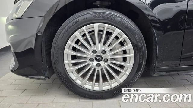 Audi A6 2021 thumb 5