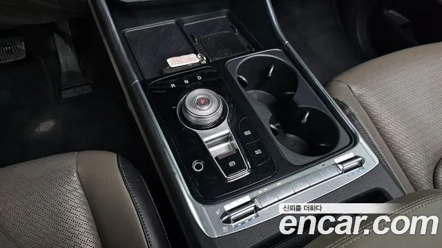 Kia Carnival 2024 thumb 9