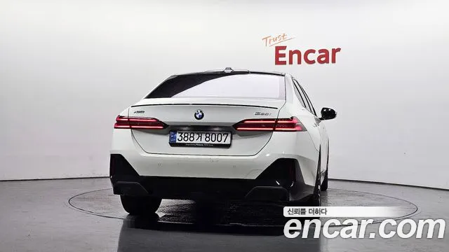 BMW 5 серии 2025 thumb 4
