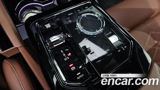 BMW 5 серии 2025 thumb 9