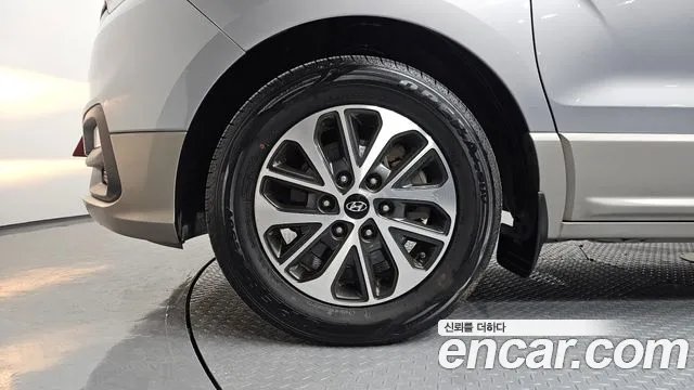 Hyundai Starex 2019 thumb 5