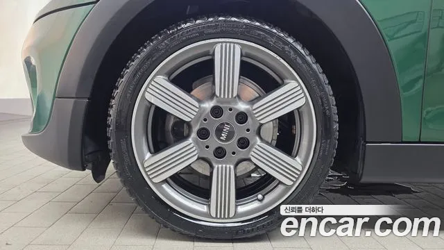 Mini Hatch 2019 thumb 4