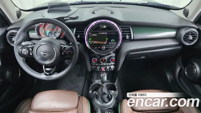 Mini Hatch 2019 thumb 6
