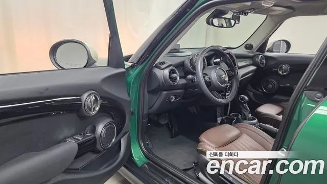 Mini Hatch 2019 thumb 9