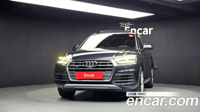 Audi Q5 2020 thumb 3