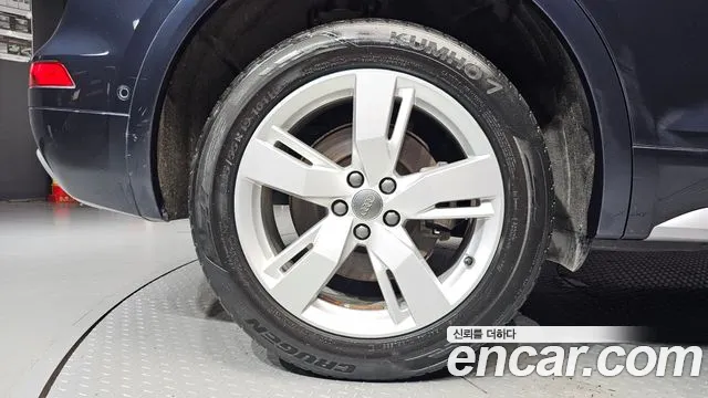 Audi Q5 2020 thumb 5