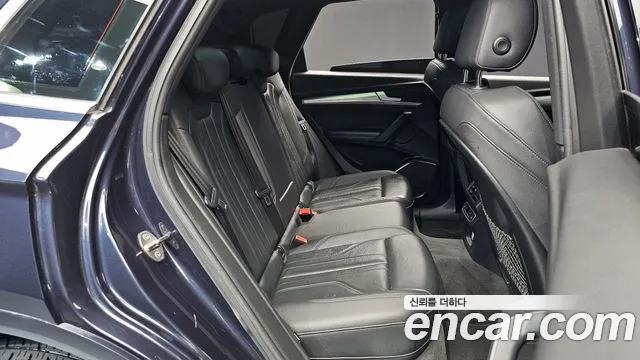 Audi Q5 2020 thumb 11