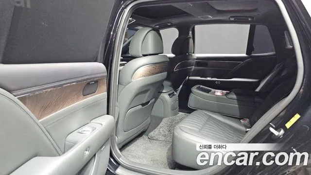 Genesis G90 2023 thumb 12