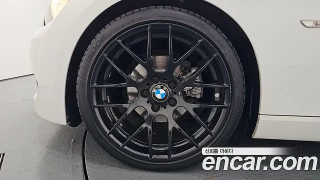 BMW 3-Series 2007 thumb 5