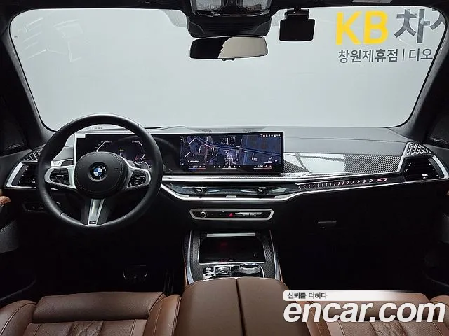 BMW X7 2025 thumb 10