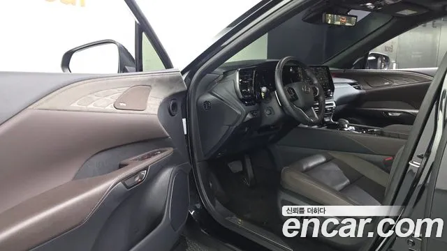 Lexus RX 2025 thumb 10