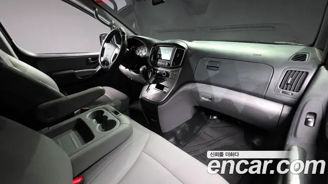 Hyundai Starex 2020 thumb 6