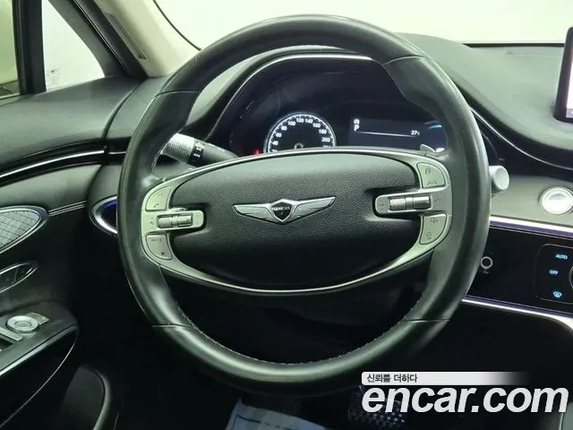 Genesis GV70 2021 thumb 6
