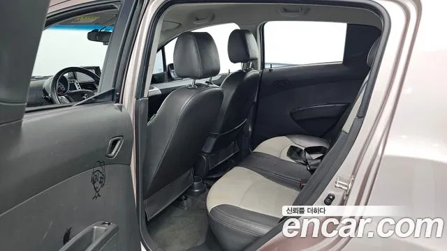 Chevrolet Spark 2012 thumb 11