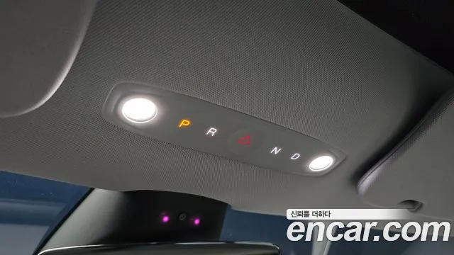 Tesla Model 3 2024 thumb 9