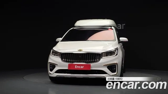 Kia Carnival 2018 thumb 3